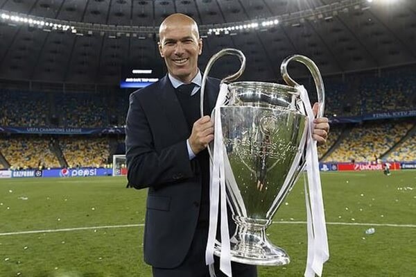 Đôi nét về tiểu sử Zidane & Sự nghiệp làm huấn luyện viên